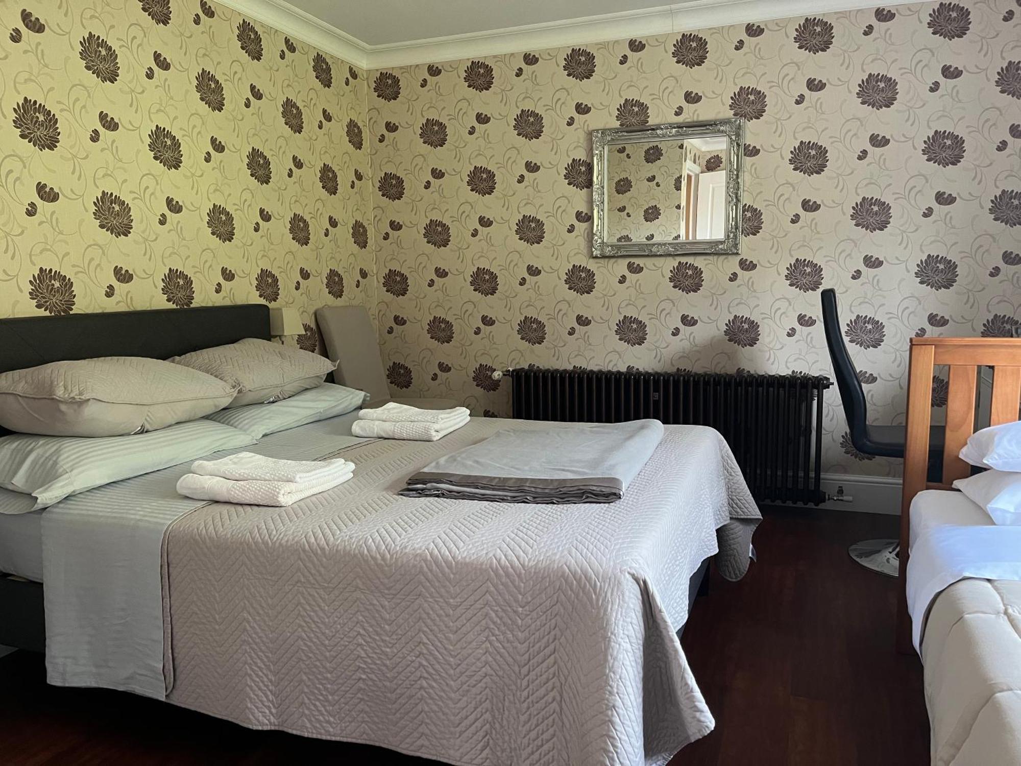 Bed and Breakfast Le Pontet Miramont-de-Guyenne Esterno foto